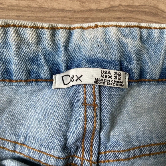 Dex denim embroidered floral skirt with raw hem Sz 32 - Picture 4 of 6